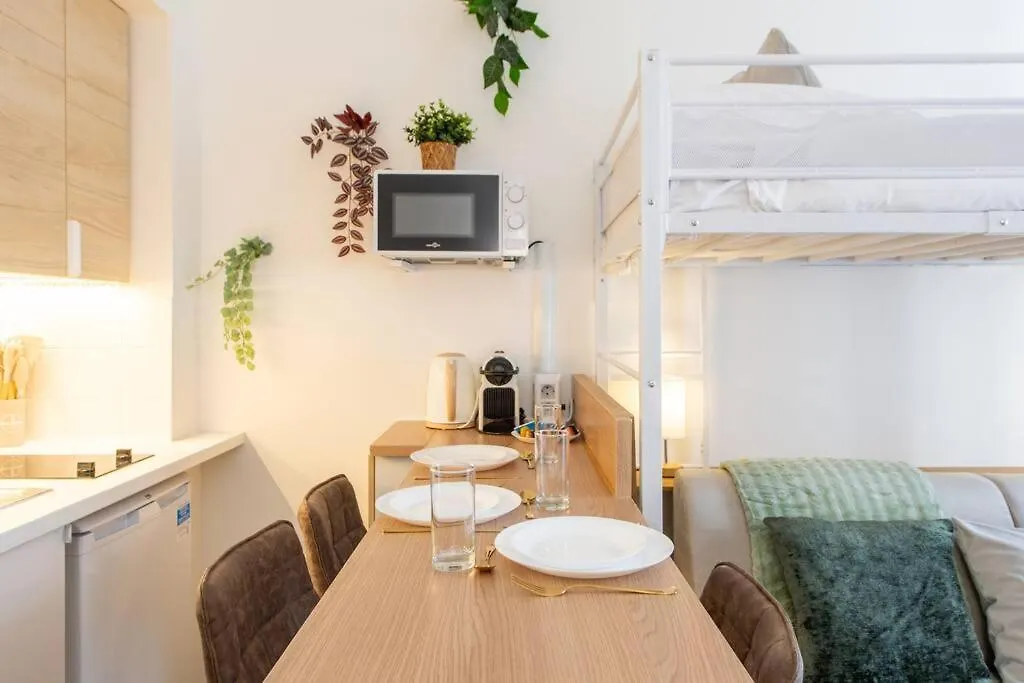 Amazing Stylish Studio, Well Located Near Metro, Bastille Neighborhood Paris France